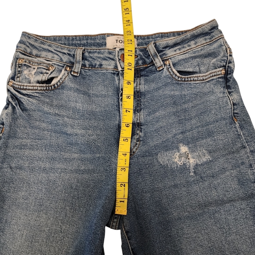 New Look Tori Mom Distressed Crop Jeans - Picture 7 of 10